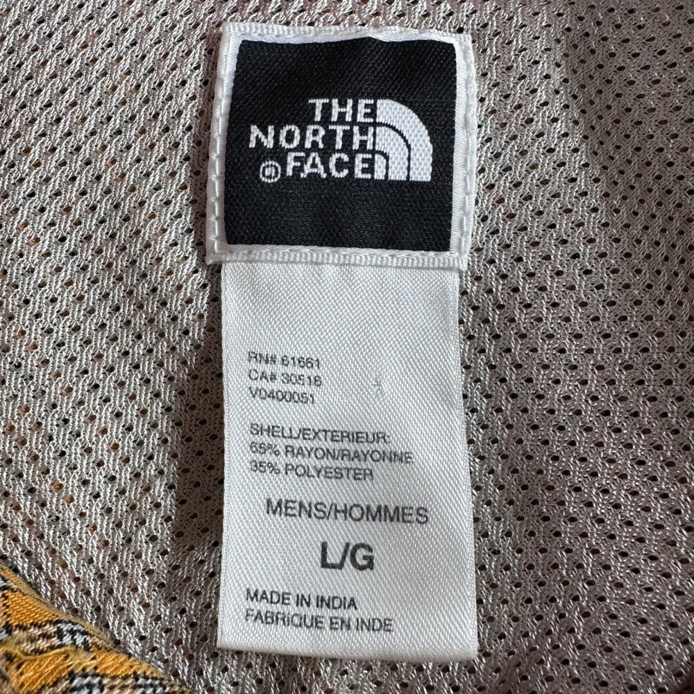 The North Face Button Down Mens L Large Yellow Plaid Hiking Long Sleeve Shirt